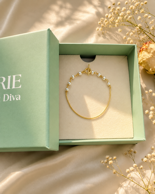 Adorn Pearl Bracelet